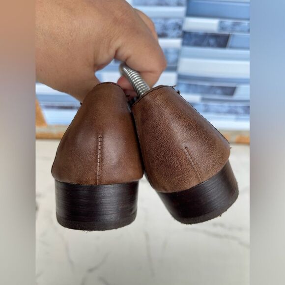 Antelope Brown Peforated Two Buckle Leather Shoes 39/8.5 - Picture 6 of 8